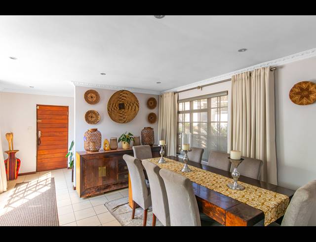 4 BEDROOM HOUSE FOR SALE IN NORTH RIDING AH